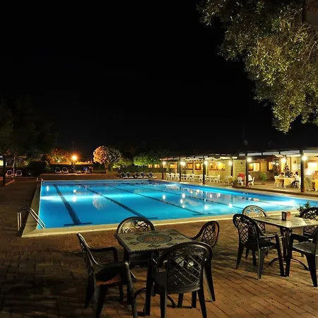 Aparthotel Capo Piccolo Club *